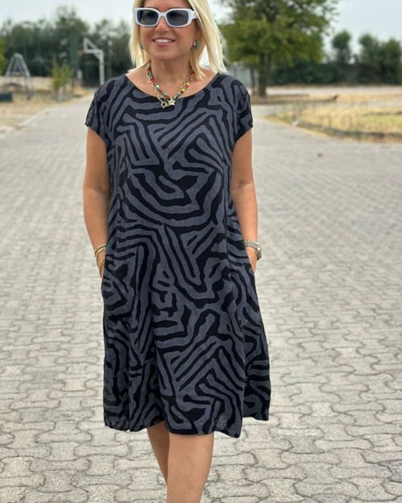 QUORINA | RELAXED MIDI DRESS WITH ROUND NECKLINE