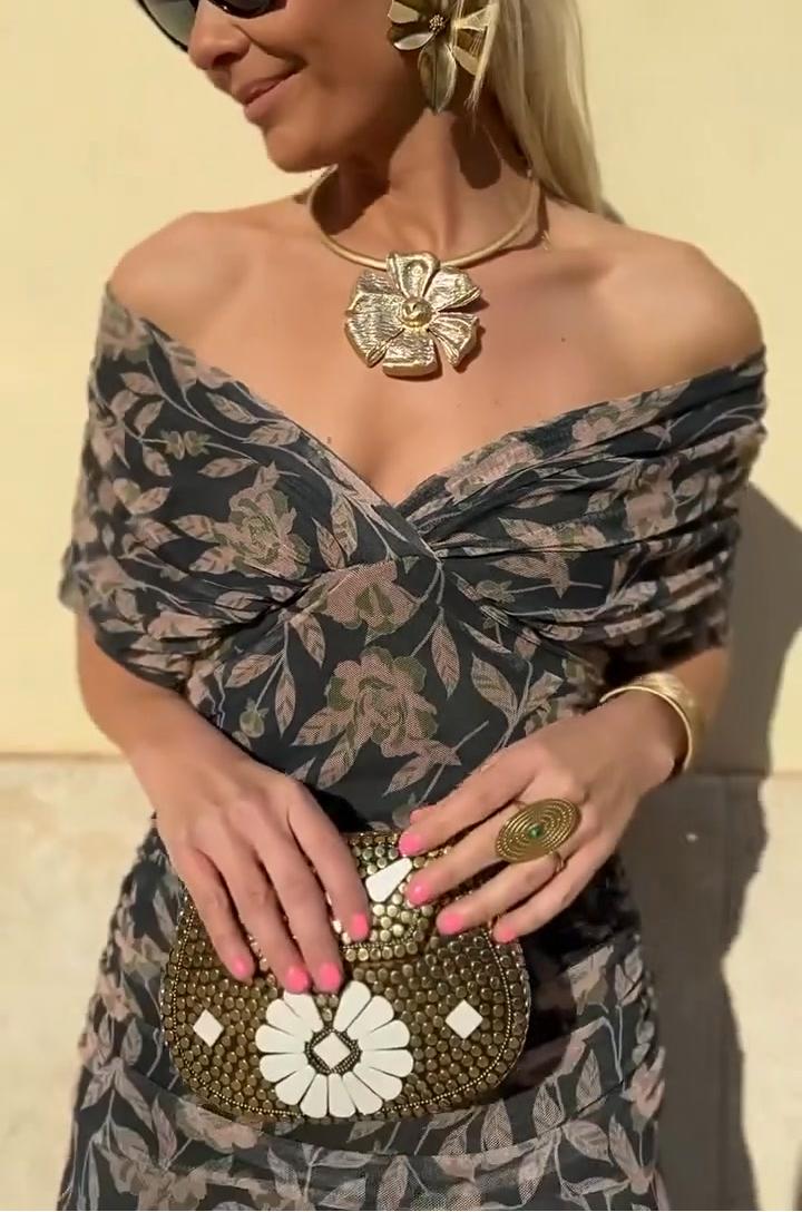 SIBYL | OFF-SHOULDER V-NECK MIDI DRESS