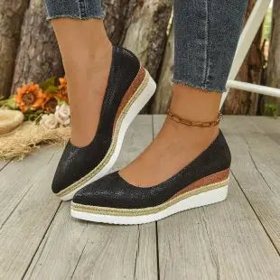 Isla - Pointed Toe Platform Slip-On Shoes
