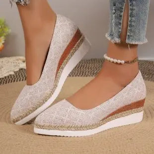 Isla - Pointed Toe Platform Slip-On Shoes