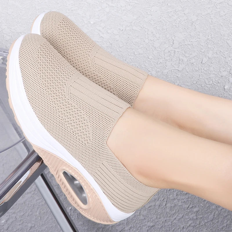Nora - Lightweight Slip-On Air Cushion Sneakers