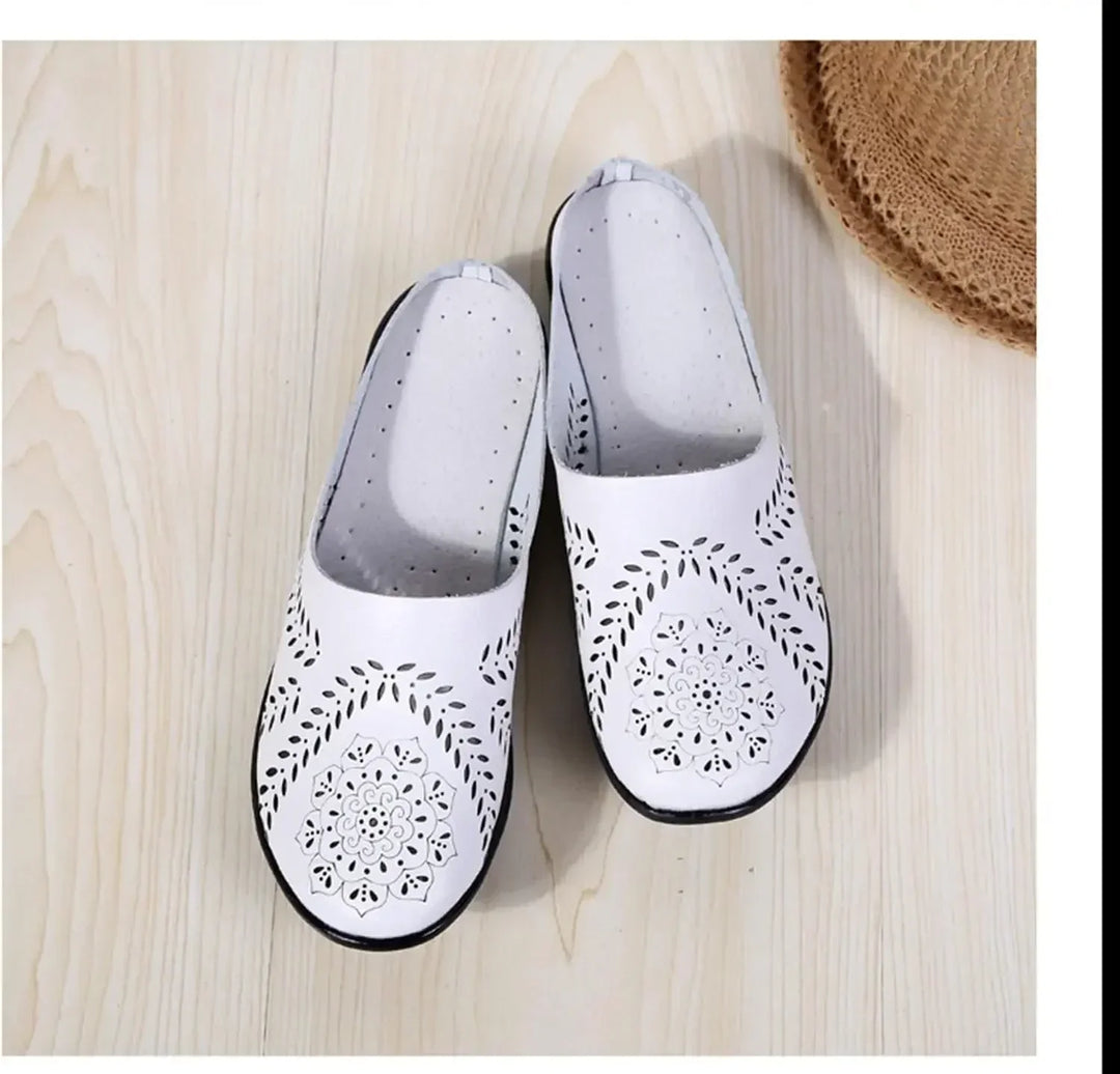Elisa - Breathable Slip-On Comfort Clogs