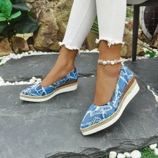 Isla - Pointed Toe Platform Slip-On Shoes