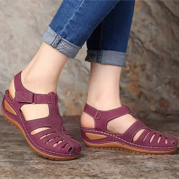 Amelia - Closed-Toe Comfort Strap Sandals