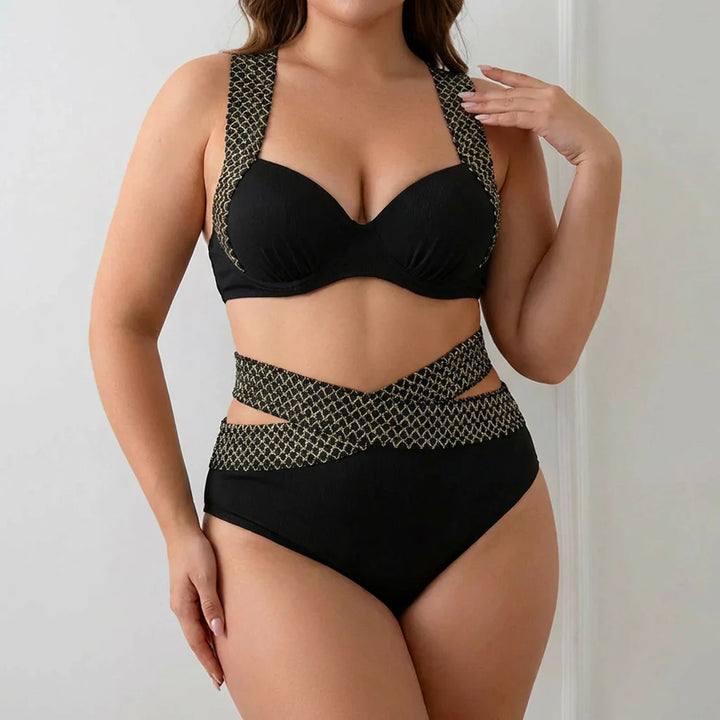 Sarena | Your tummy-shaping bikini set with a stylish V-neck