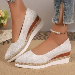 Isla - Pointed Toe Platform Slip-On Shoes