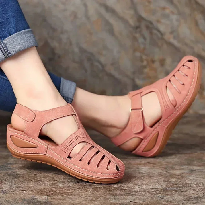 Amelia - Closed-Toe Comfort Strap Sandals