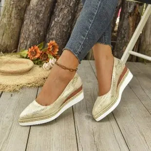 Isla - Pointed Toe Platform Slip-On Shoes