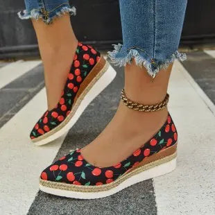 Isla - Pointed Toe Platform Slip-On Shoes