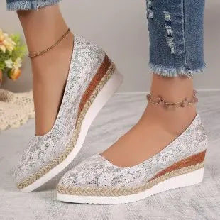 Isla - Pointed Toe Platform Slip-On Shoes