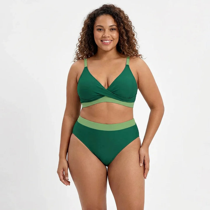 Sarena | Your tummy-shaping bikini set with a stylish V-neck
