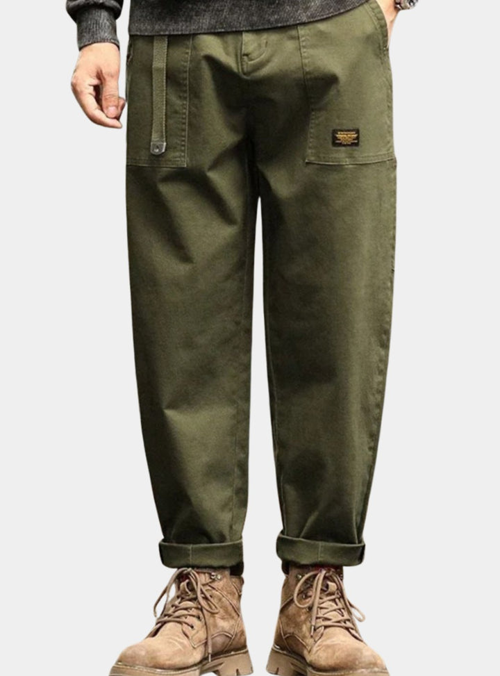 Men's Classic Relaxed-Fit Straight-Leg Cargo Pants