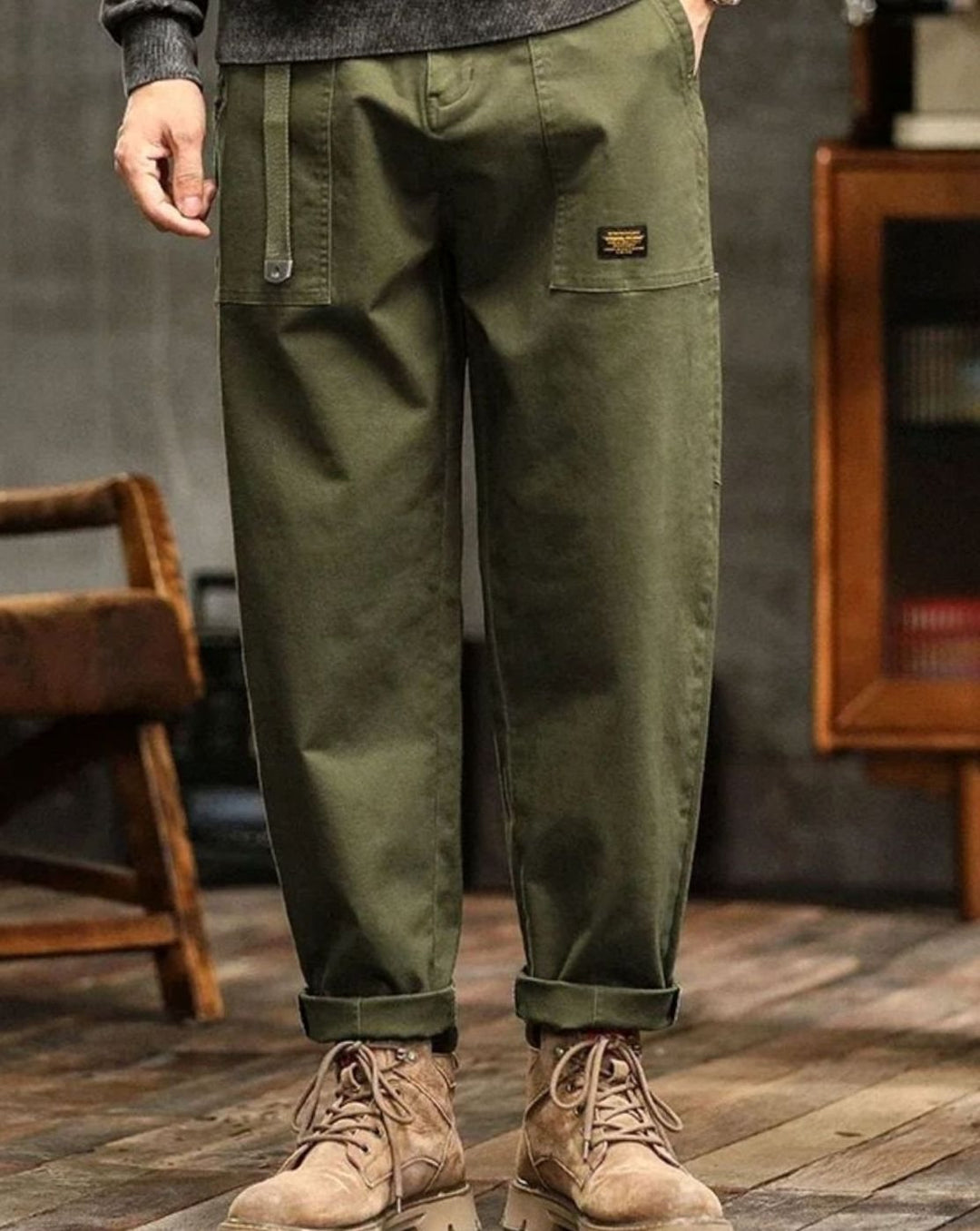 Men's Classic Relaxed-Fit Straight-Leg Cargo Pants - Army Green