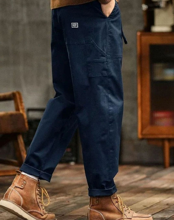 Men's Classic Relaxed-Fit Straight-Leg Cargo Pants