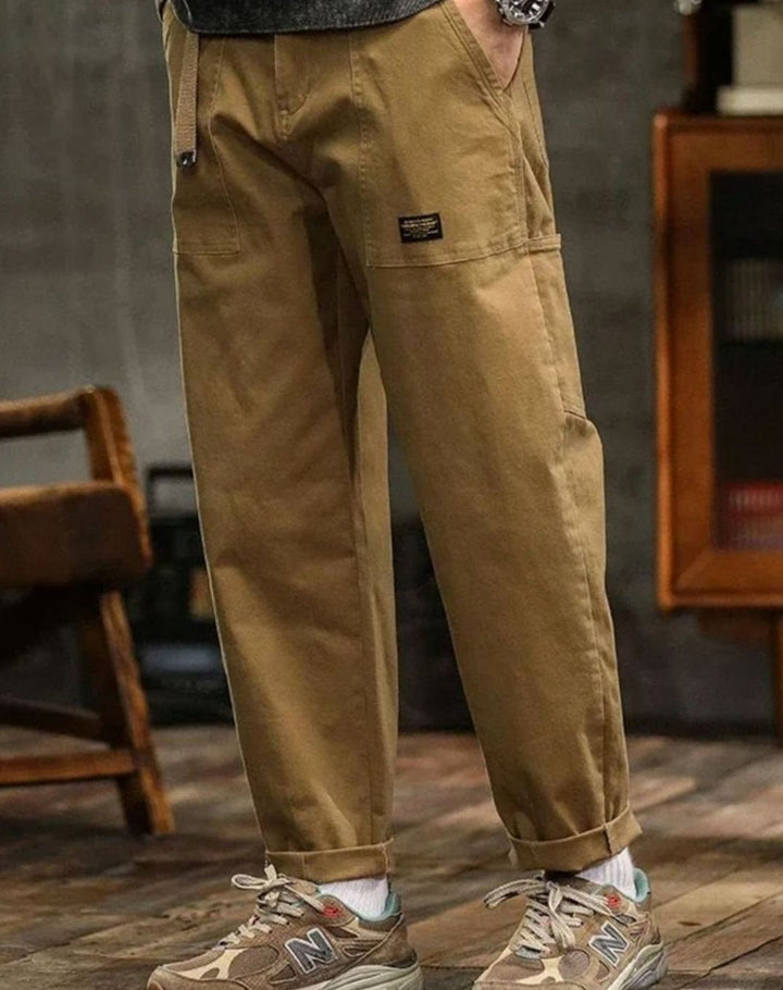 Men's Classic Relaxed-Fit Straight-Leg Cargo Pants