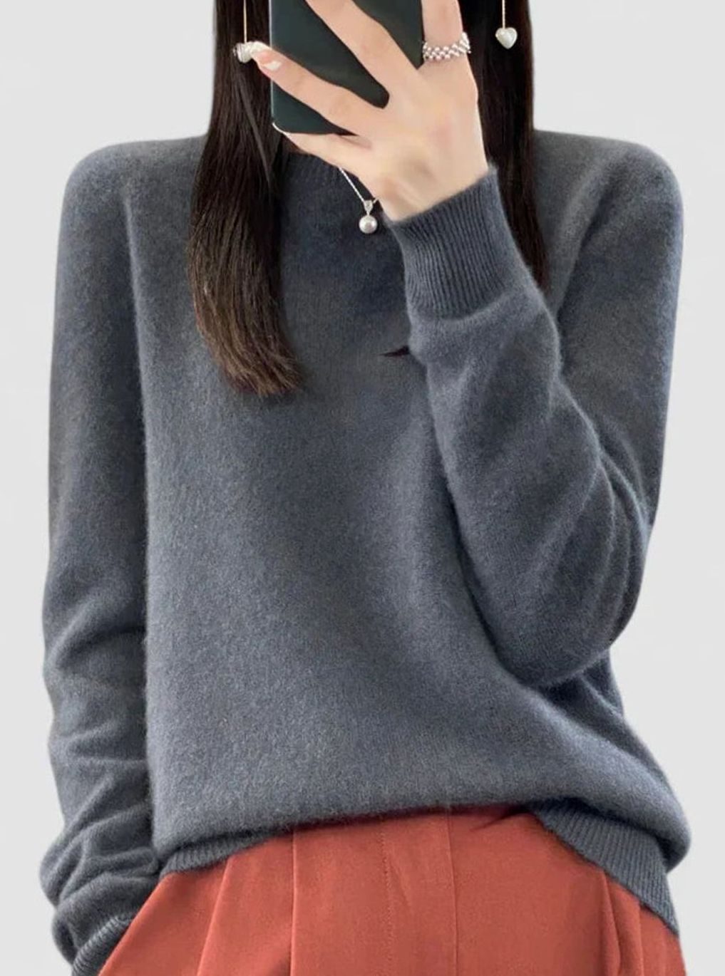 Men's Relaxed-Fit Crew-Neck Comfortable Sweater - Dark Gray