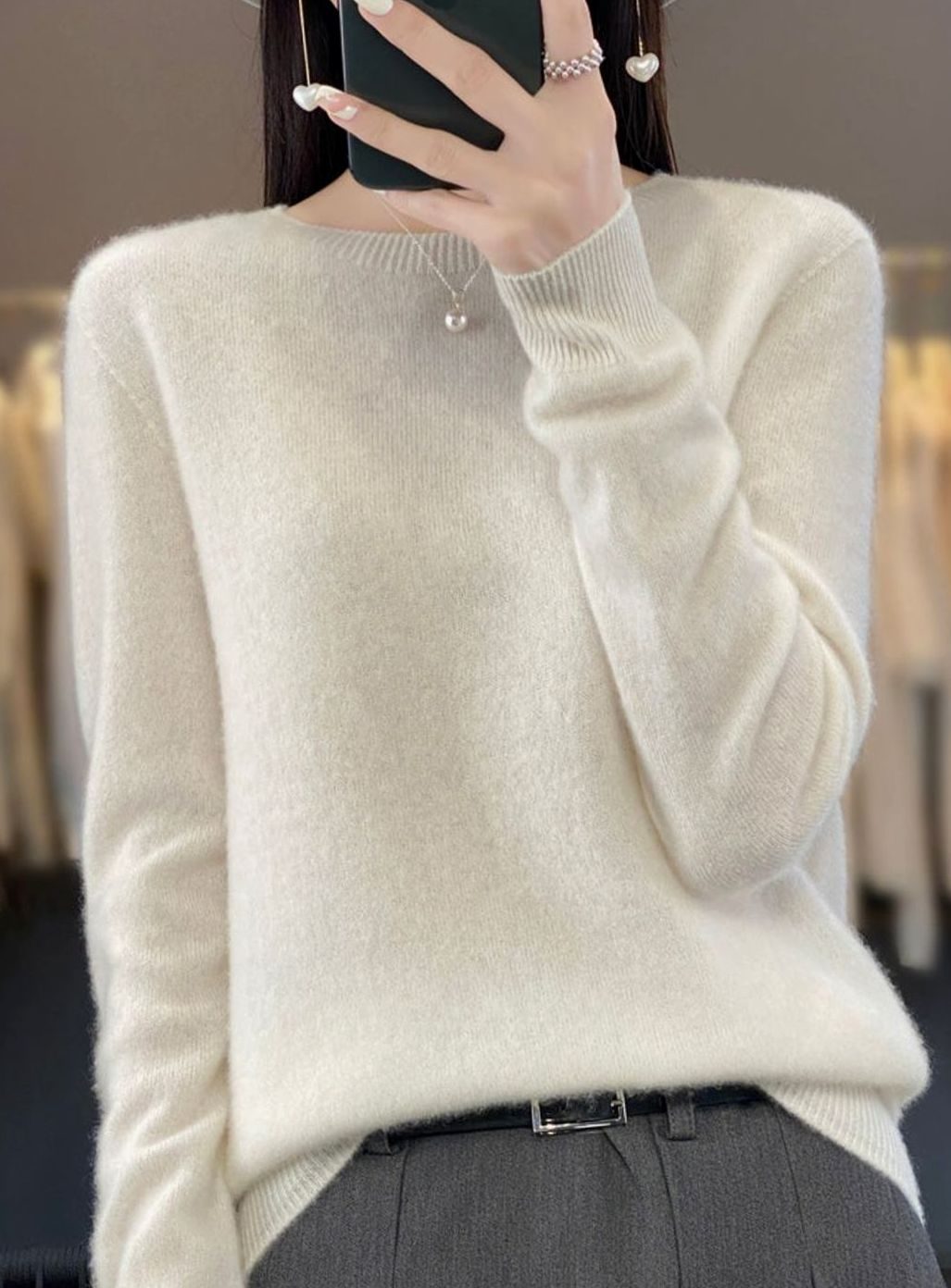 Men's Relaxed-Fit Crew-Neck Comfortable Sweater