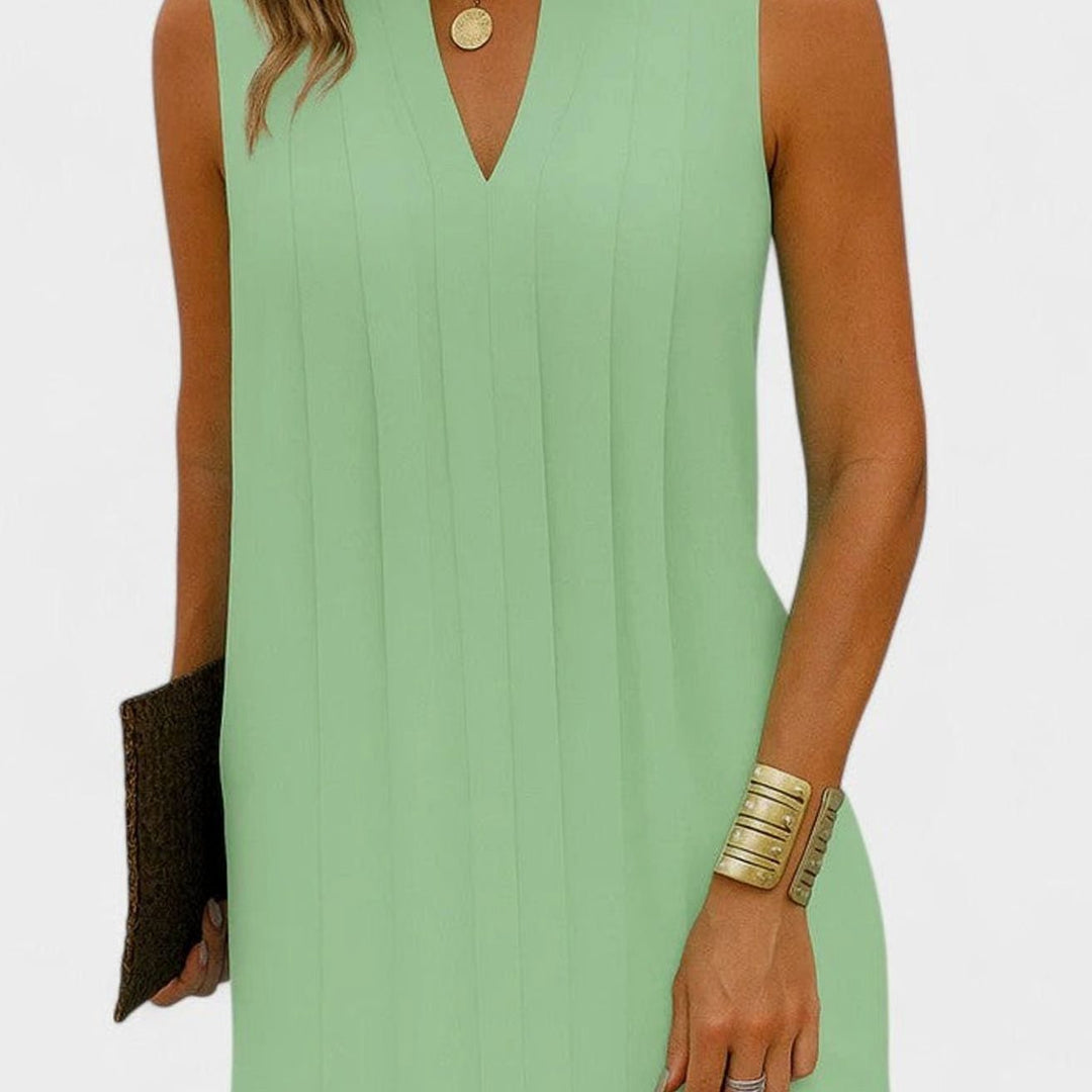 Women's Flattering Dress Sleeveless V-Neck Pleated Knee-Length Shift