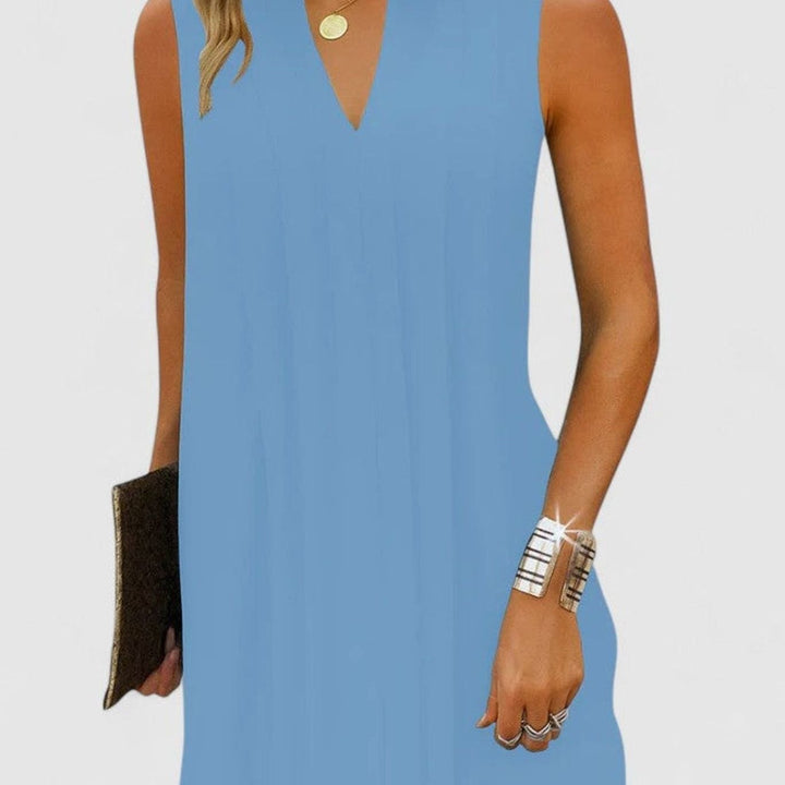 Women's Flattering Dress Sleeveless V-Neck Pleated Knee-Length Shift