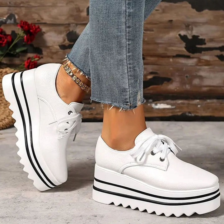 Women's Lace-Up Flatform Oxford Platform Sneakers