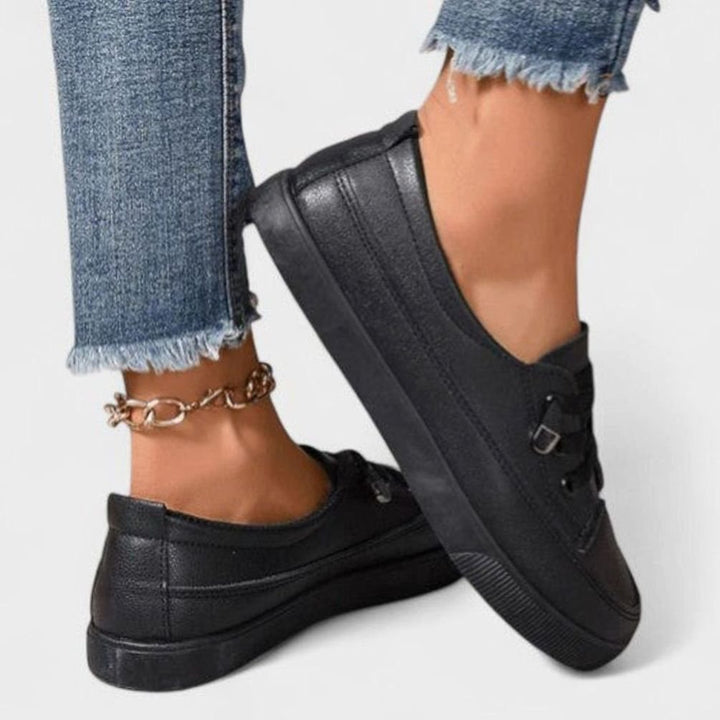 Women's Orthopedic Cushioned Insole Low-Top Lace-Up Sneakers