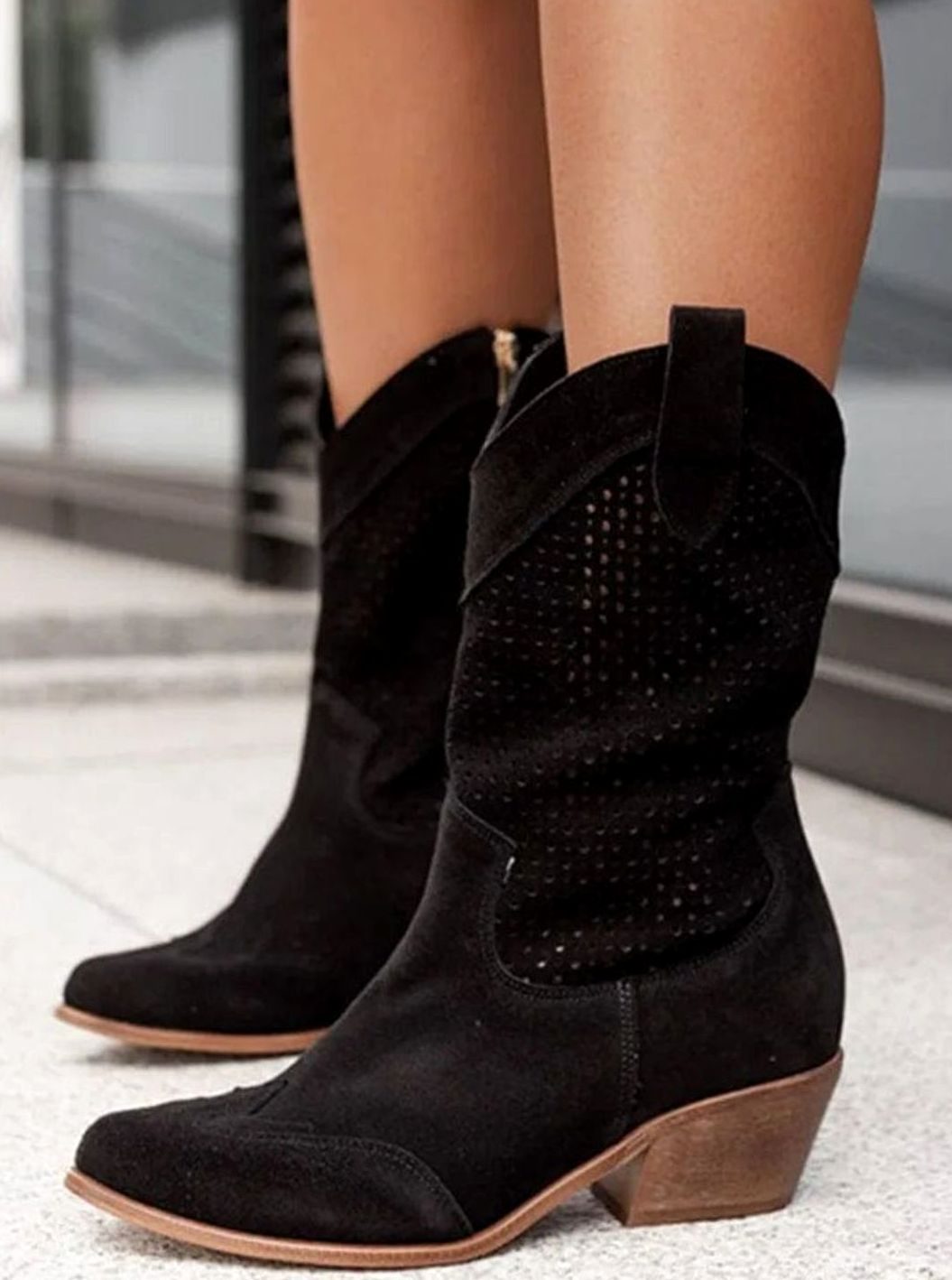 Women's Perforated Side-Zip Block Heel Western Boots - Black
