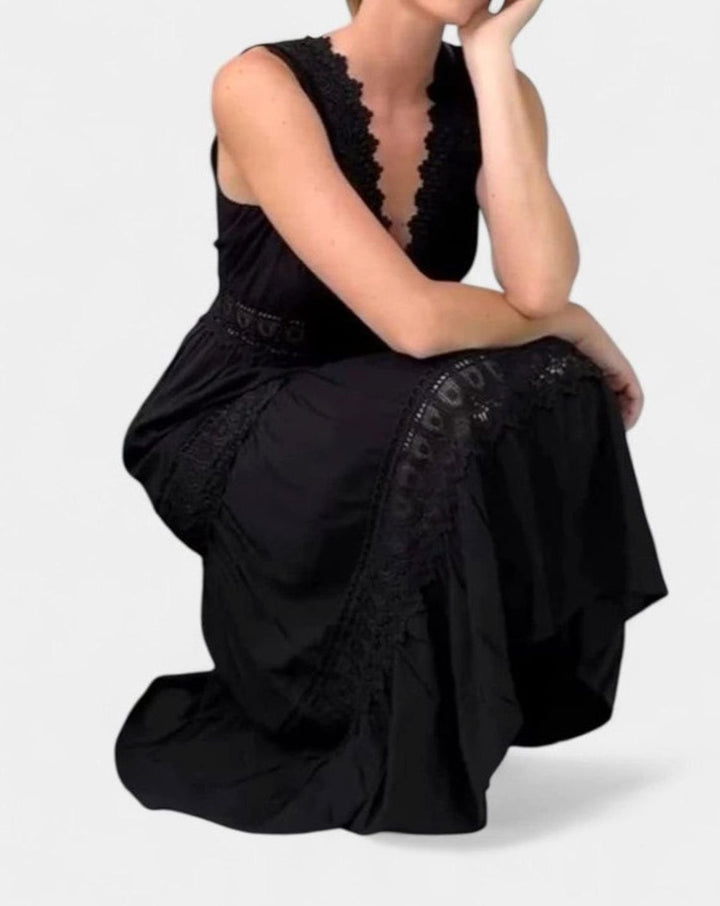 Women's V-Neck Crochet Lace Tiered Sleeveless Midi Dress